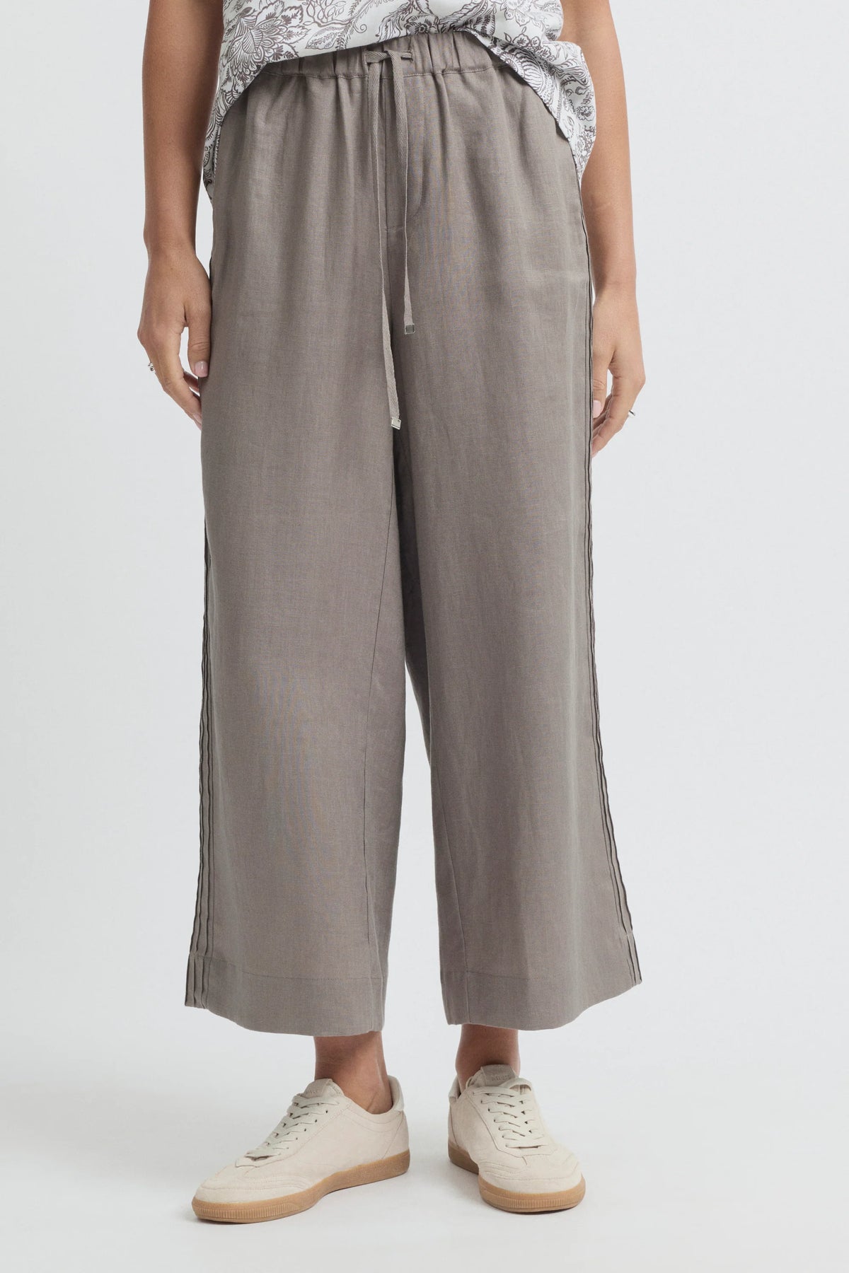 Tirari Pintuck Pant | Yarra Trail