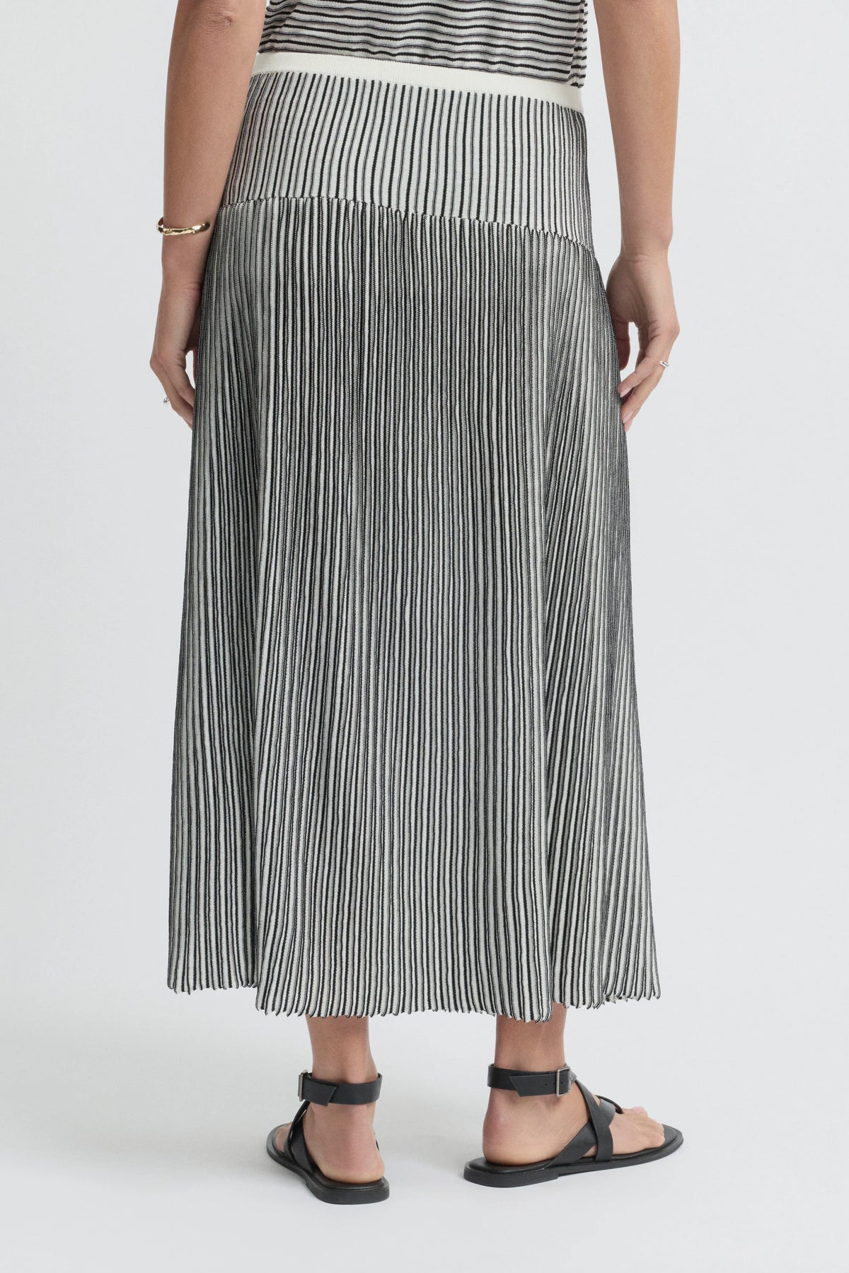 Loam Knit Skirt | Ecru/Black | Yarra Trail