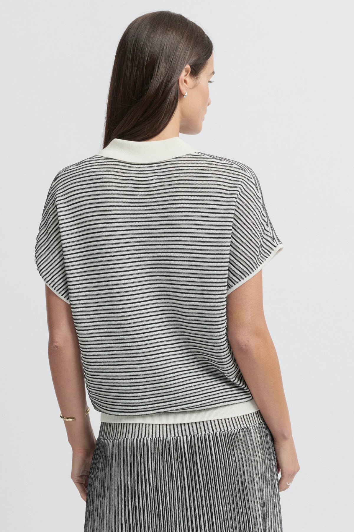 Loam Knit | Ecru/Black | Yarra Trail